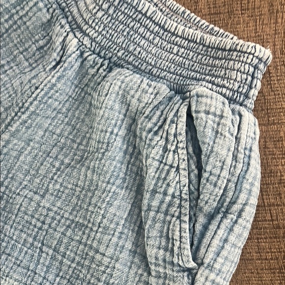 Aerie XS Denim Blue Textured Button-Up Shirt and Pants Set - Picture 9 of 10